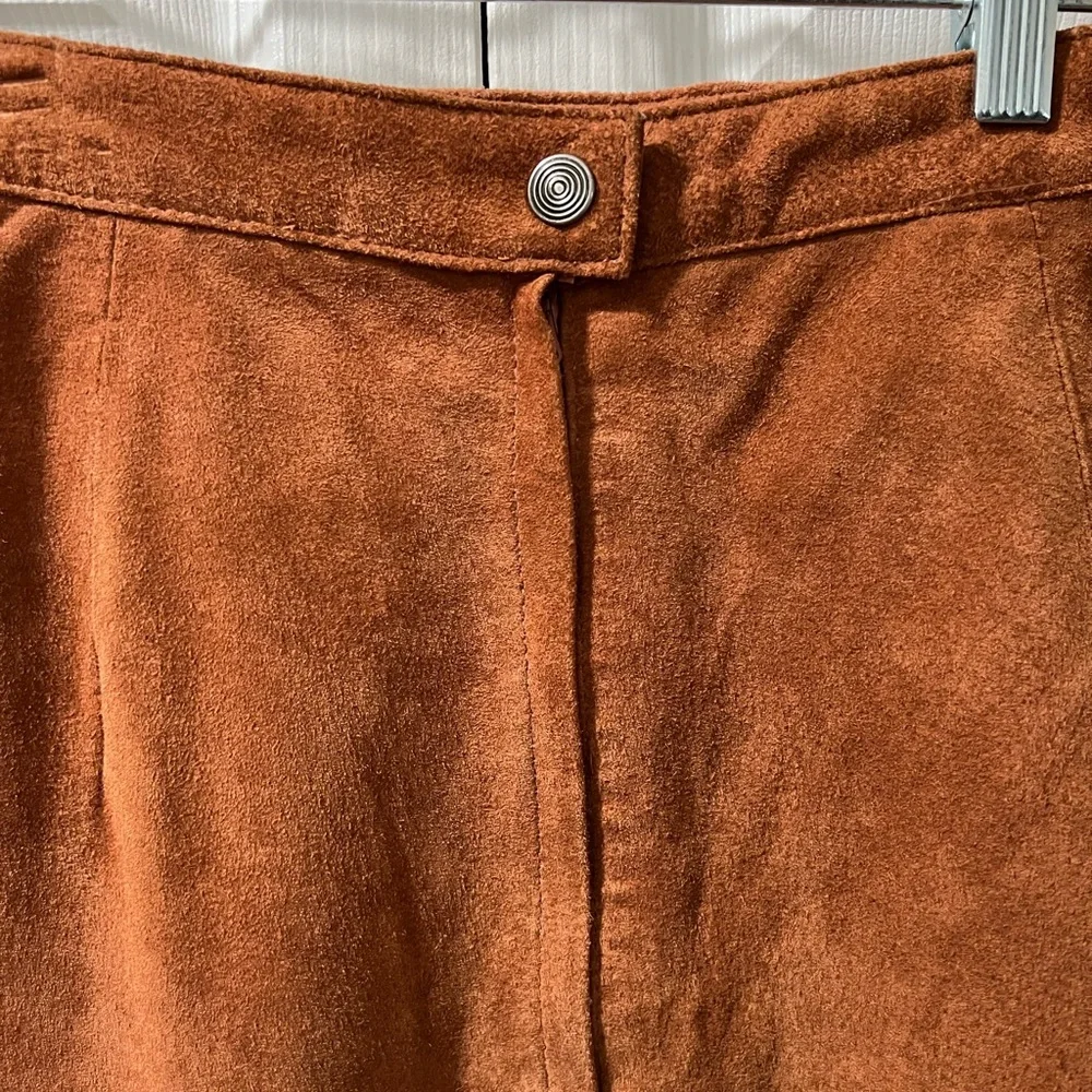Elegant Vintage Retro 1980s Brown Suede Leather Skirt M.J. Carroll Size 13/14